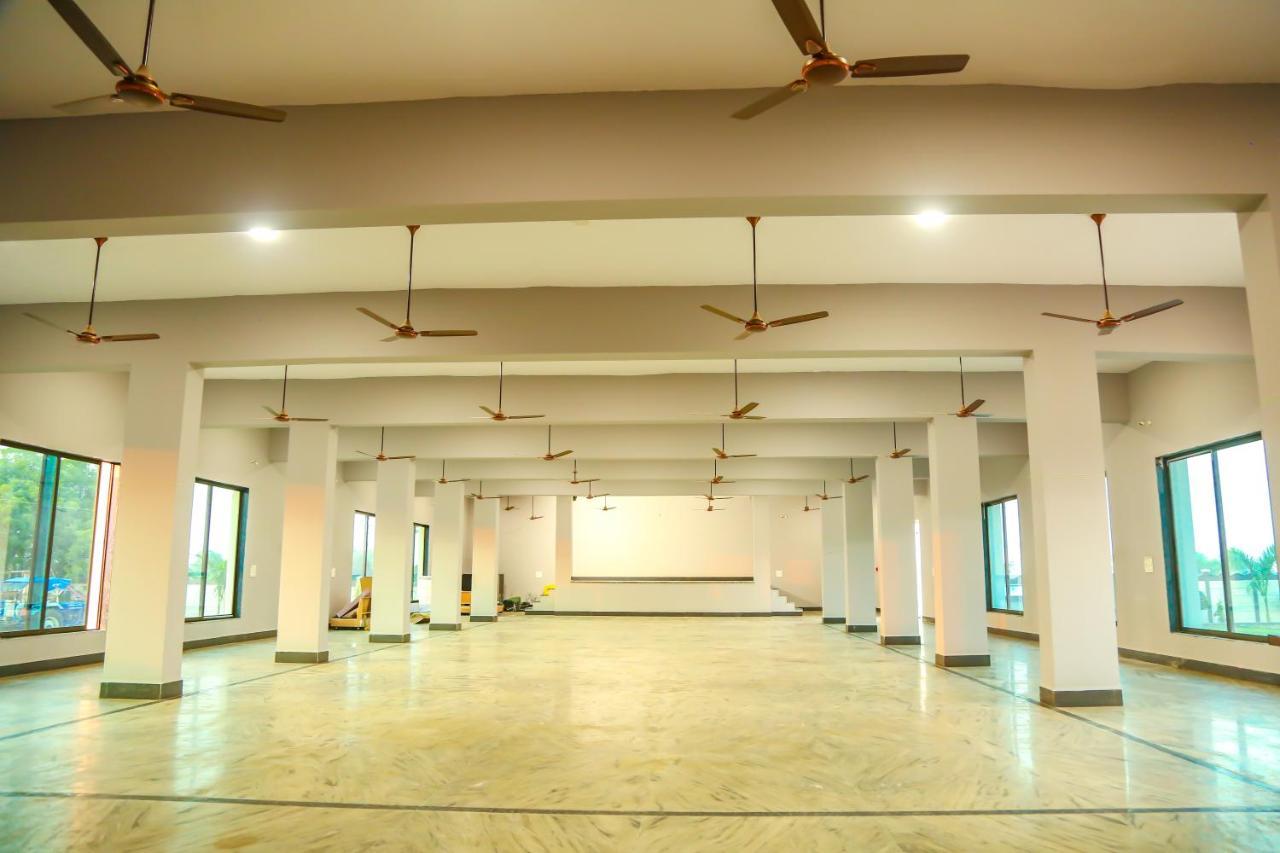 Aashirwad Hotels & Resort Shamgarh Bagian luar foto
