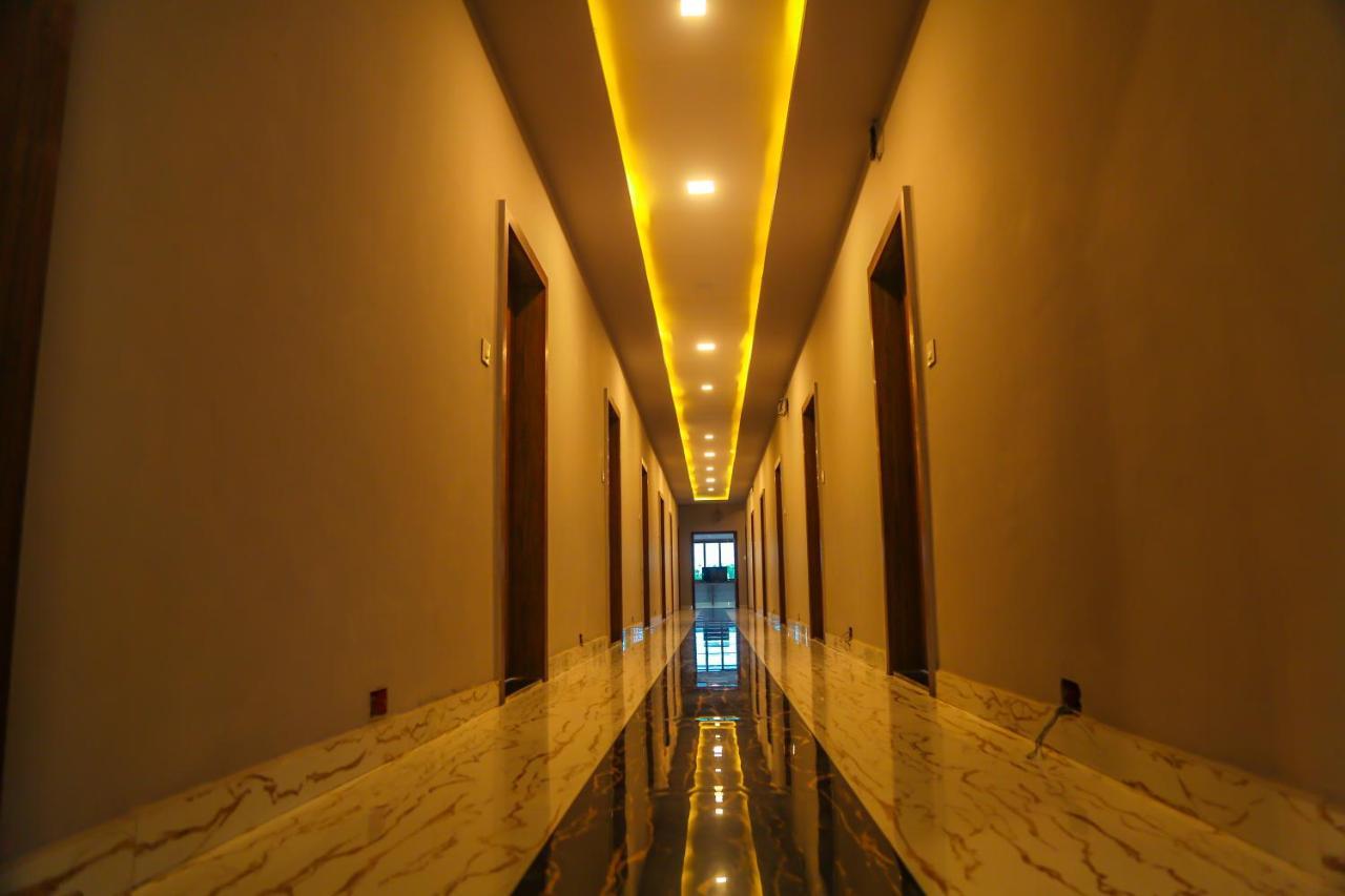 Aashirwad Hotels & Resort Shamgarh Bagian luar foto
